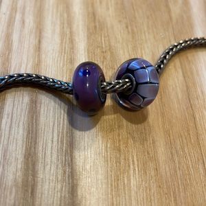 Set of 2 purple trollbeads